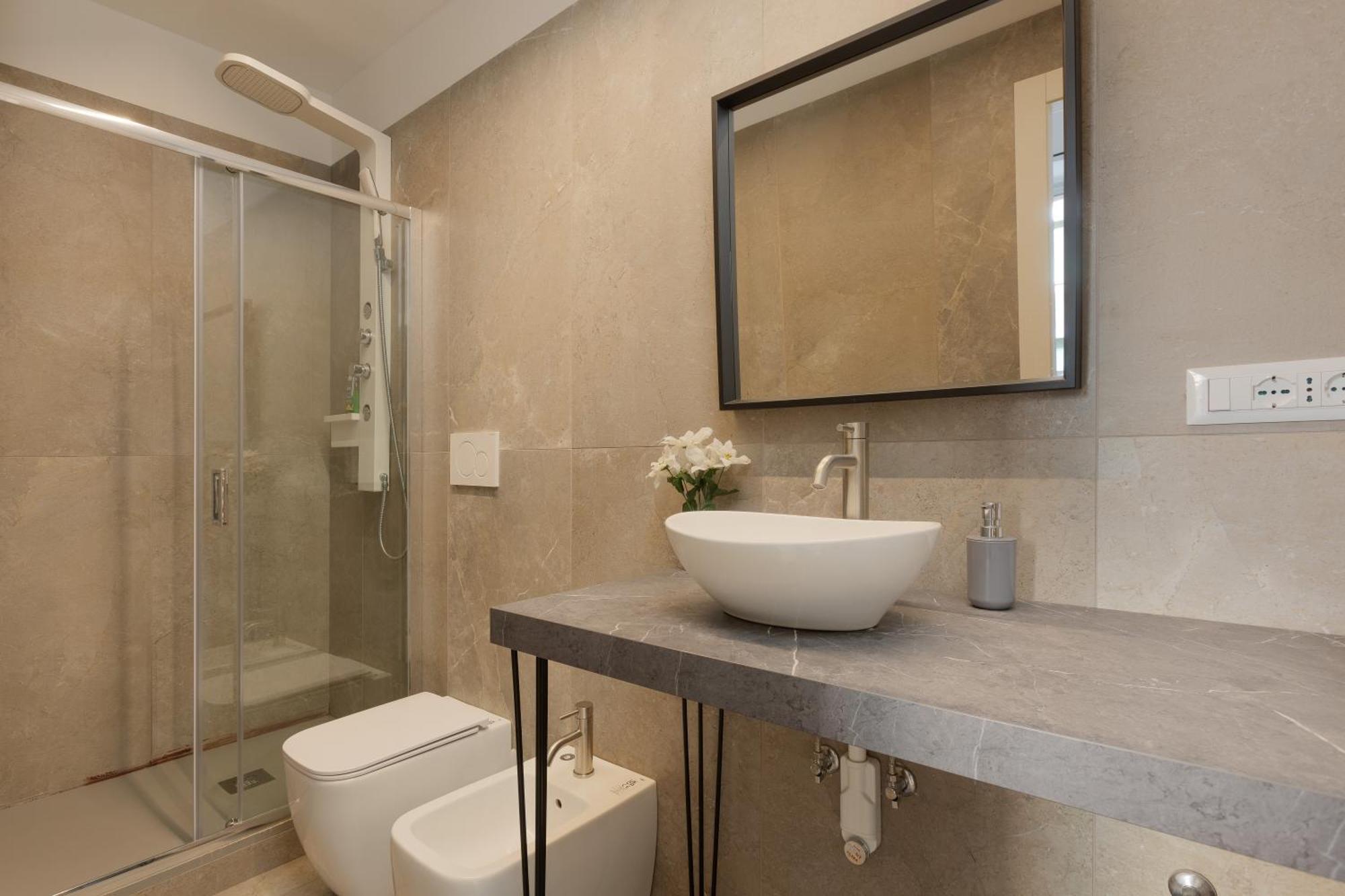 Snapstay Luxury Apartments In Centro A Trieste Exterior photo